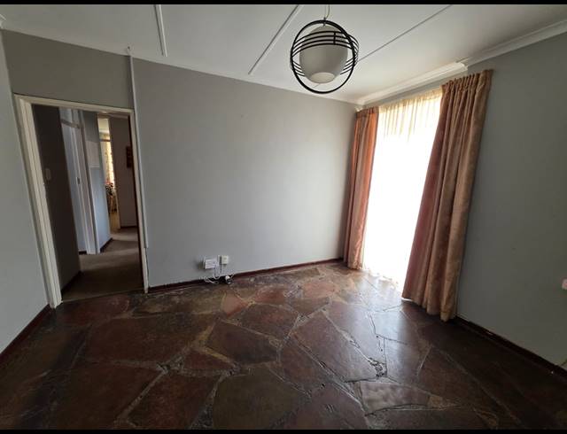 3 BEDROOM HOUSE FOR SALE IN SASOLBURG EXT 10